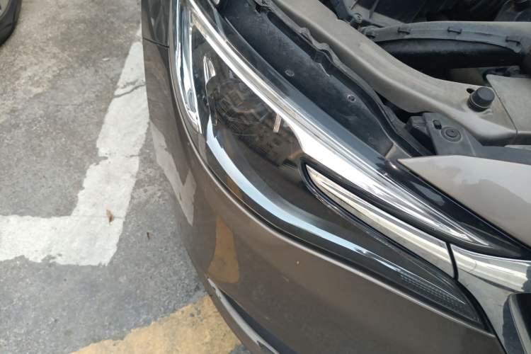 Used Buick GT 2021 1.3T Automatic Mild Hybrid Elite Version Right Front Headlight