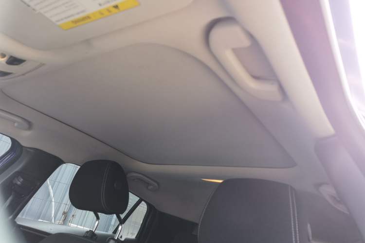 Used Infiniti QX30 2017 2.0T Four-Wheel Drive Fashion Edition Headliner