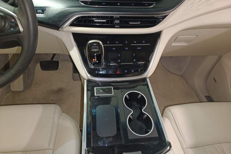 Used Buick GL8 2020 Avenir Avia Six-Seat Deluxe Edition