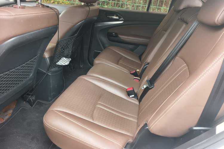 Used BYD S7 2017 2.0T Automatic Prestige Edition
