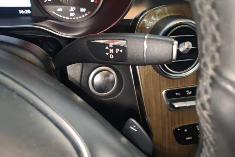 Used Mercedes-Benz GLC Coupe 2018 GLC 260 4MATIC Coupe SUV Gear Lever