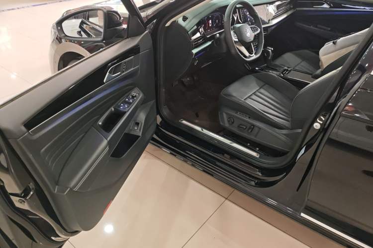 Used Volkswagen Passat 2025 Outstanding Model 380TSI Starry Dragon Glorious Edition