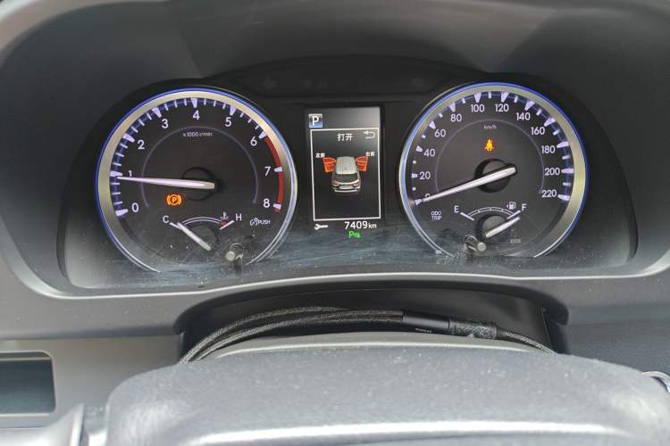 Used Toyota Highlander 2018 2.0T Four-Wheel Drive Prestige Version 7 Seats China VI Standard
