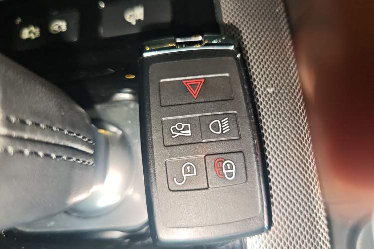 Used Jaguar XEL 2020 2.0T 200 PS R-DYNAMIC S Advanced Sport Edition
