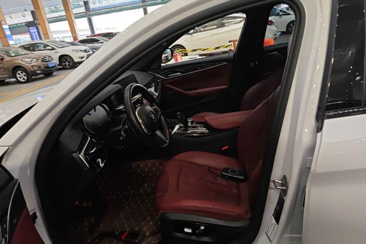 Used BMW 5 Series 2018 Restyled 530Li Luxury Edition M Sport Package
