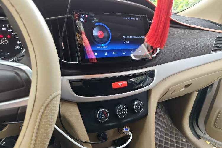 Used Baojun 730 2019 1.5L Manual Value Edition 7 Seats China VI Emission Standard