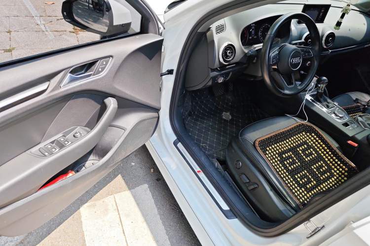 Used Audi A3 2019 Limousine 35 TFSI Fashion Edition China VI Emission Standard
