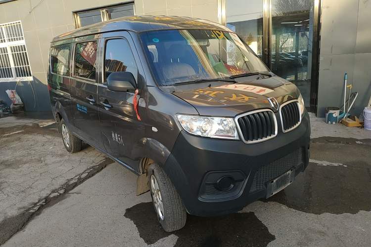 Used Jinbei Hiace X30 2020 1.5L Super-Comfortable Version China VI Standard SWC15M
