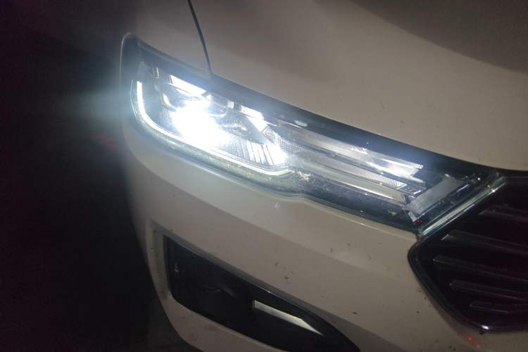 Used Haval H6 2018 Blue-Label 1.5T Automatic Luxury Model Exterior 6