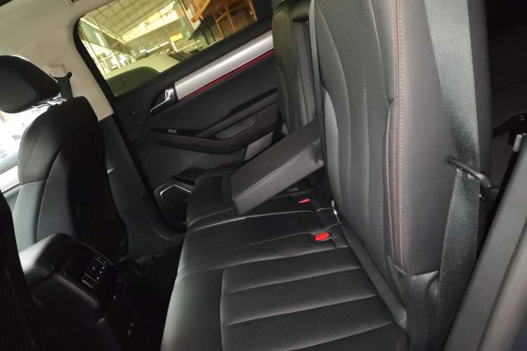 Used BYD Tang New Energy 2018 DM 2.0T All-Wheel Drive Smart Connectivity Luxury Model 7 Seats China V Emission Standard Left Rear Seat