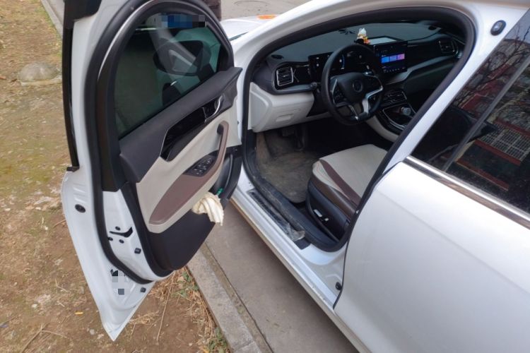 Used BYD Qin PLUS 2024 Honor Edition EV 510KM Beyond Model Driver Seat