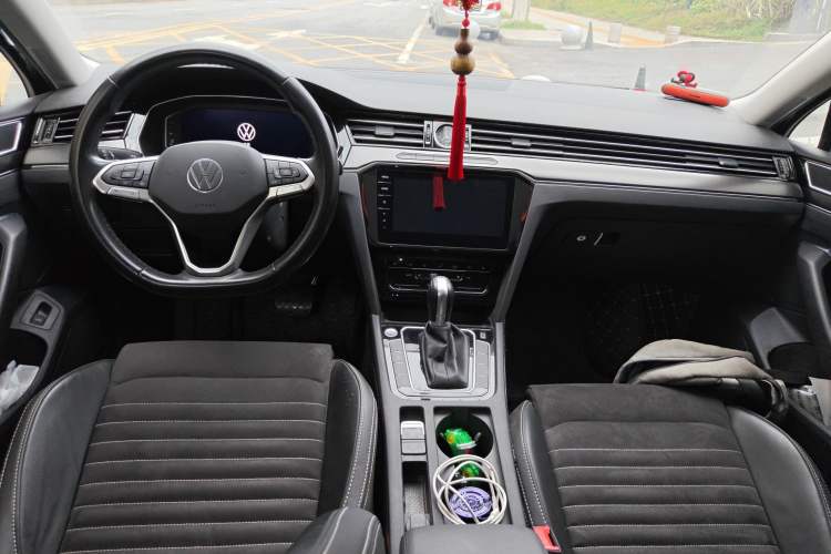 Used Volkswagen Magotan 2020 330TSI DSG Luxury Edition Center Console