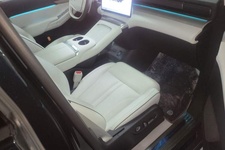 Used XPeng X9 2024 702 Ultra-Long Range Max