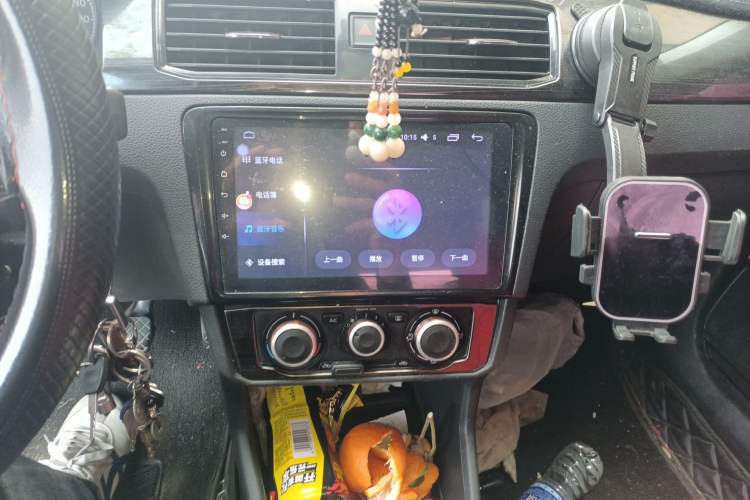 Used Volkswagen Santana 2016 1.4L Manual Fashion Edition Audio And AC Panel