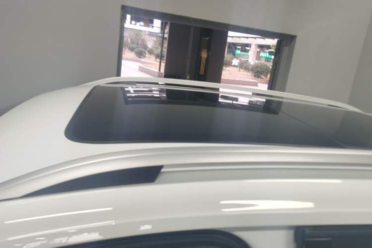 Used Volkswagen Tharu 2024 300TSI Two-Wheel-Drive Moonlight Edition
