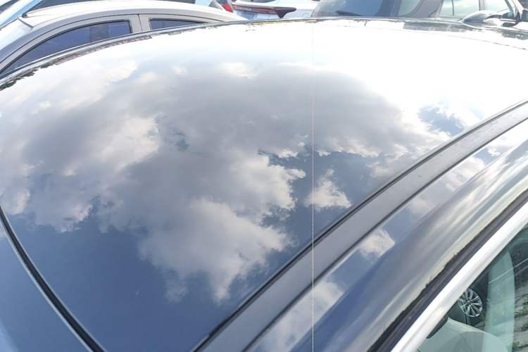Used Hongqi E-QM5 2022 431 km Charge & Enjoy Edition

