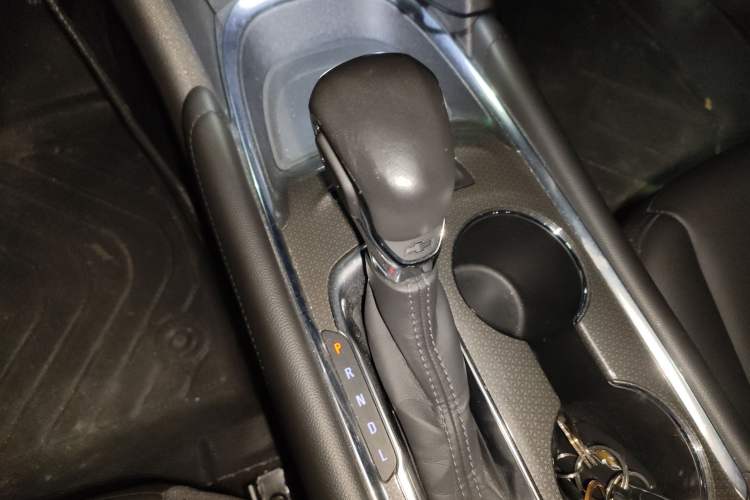 Used Chevrolet Malibu XL 2022 535T Automatic RuiLian Edition Gear Lever