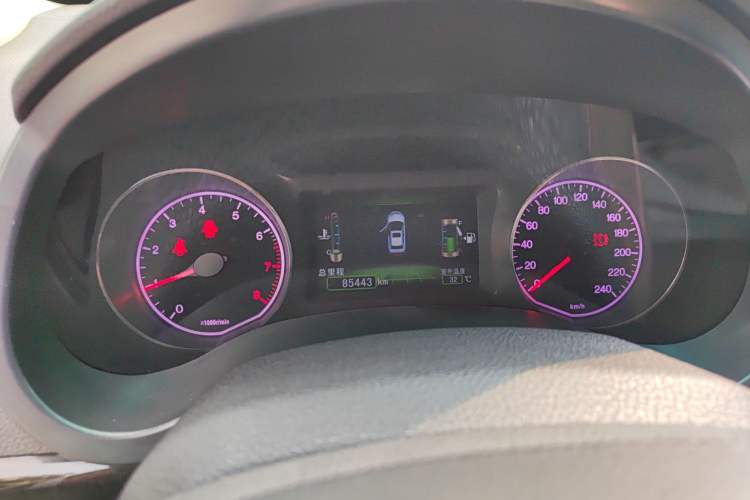 Used BYD Surui 2014 1.5L Manual Luxury Model Instrument Cluster