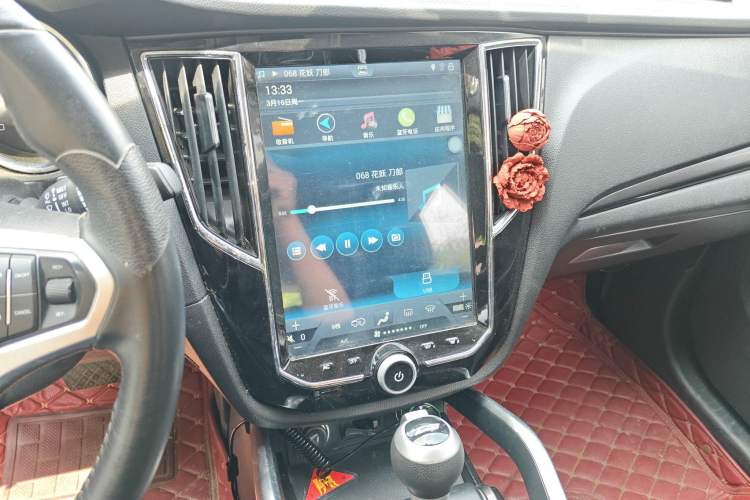 Used Zotye SR7 2017 1.5T CVT Cube Heart Edition
