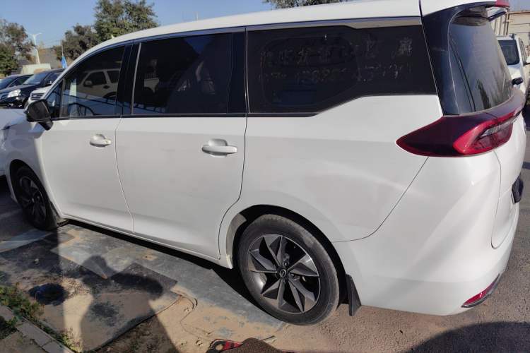 Used GAC Trumpchi M6 2021 270T DCT Luxury Edition (7-seater)
