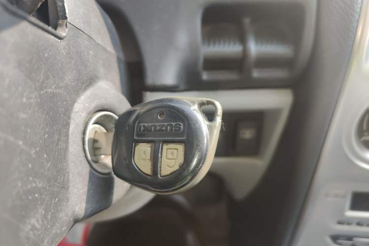 Used Suzuki Lingyang 2012 1.3L Standard Version
