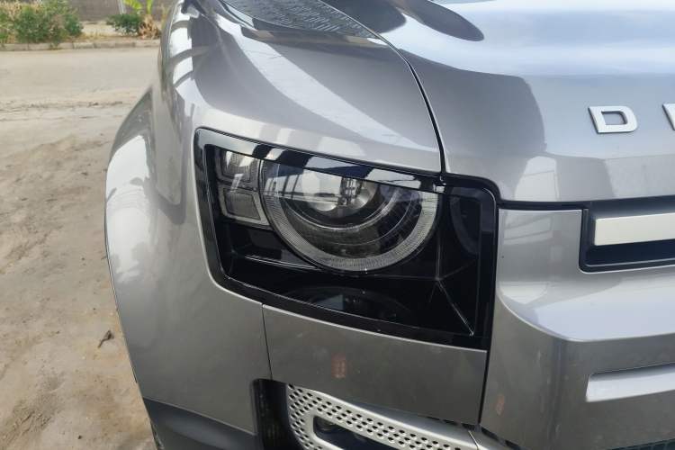 Used Land Rover Defender 2020 110 P400 SE