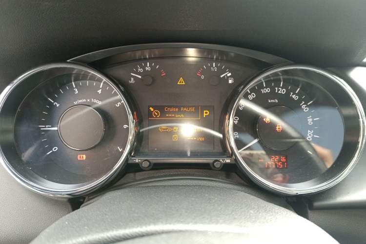 Used Peugeot 3008 2015 2.0L Automatic Trend Edition