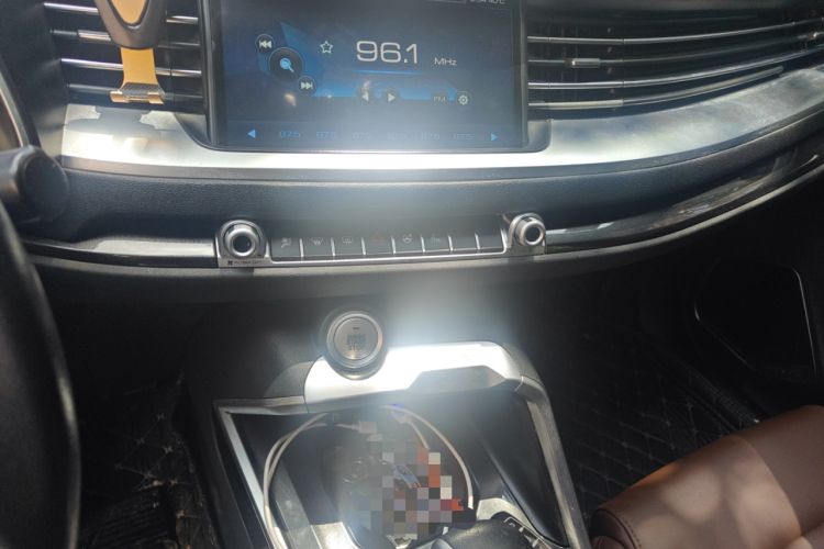 Used Haval H6 2017 Red-Label 1.5T Automatic Two-Wheel Drive Smart Edition Audio And AC Panel