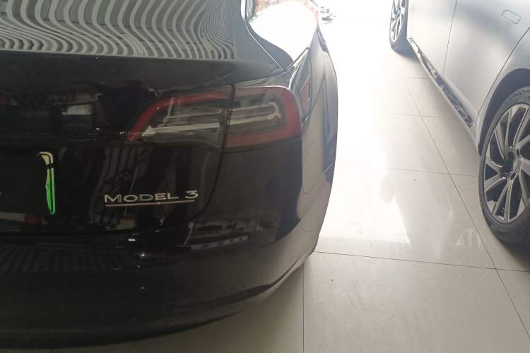 Used Tesla Model 3 2022 Performance High-Performance All-Wheel-Drive Version Right Rear Taillight