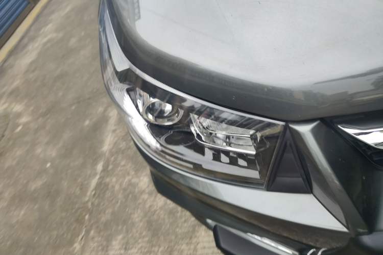 Used HYOSOW S3 2014 1.5L Luxury Version China IV Emission Standard
