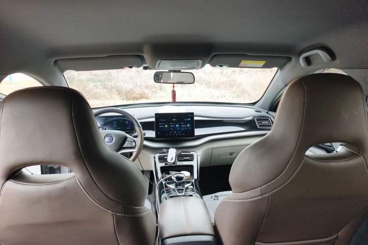 Used BYD Qin PLUS 2024 Honor Edition EV 510KM Leading Model
