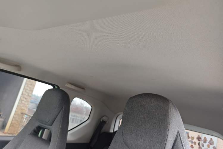 Used Wuling Hongguang MINIEV 2022 Macaron Fashion Model Lithium Iron Phosphate Headliner