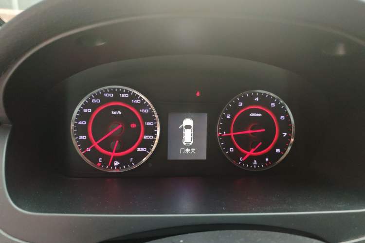 Used SAIC MAXUS G10 2019 Facelift PLUS 2.0T Automatic Smart Edition China VI Standard Instrument Cluster