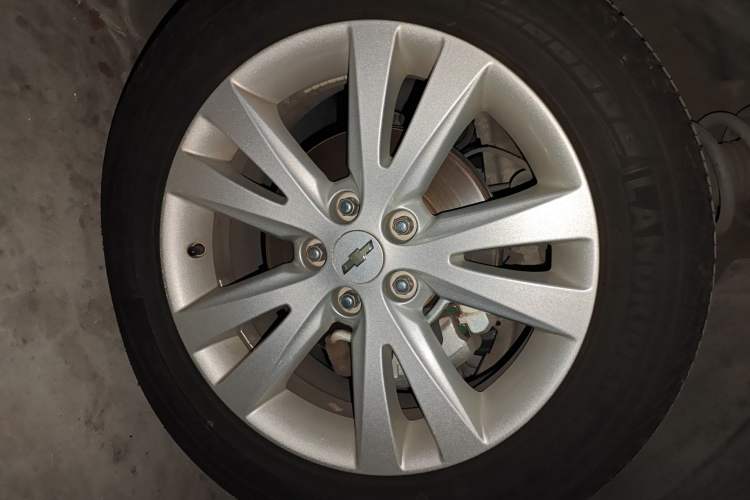 Used Chevrolet Captiva 2014 2.4L 4x4 Flagship Edition 7 Seats