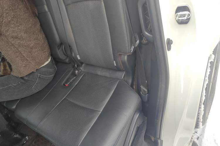 Used Toyota Prado 2019 3.5L Automatic TX-L Deluxe Edition with Rear-Mounted Spare Tire
