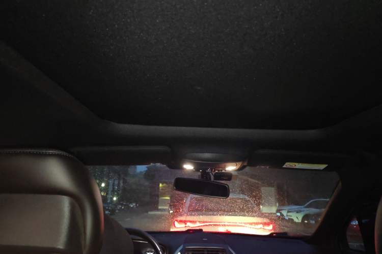 Used Lincoln MKC 2017 2.0T Two-Wheel-Drive Luxury Edition