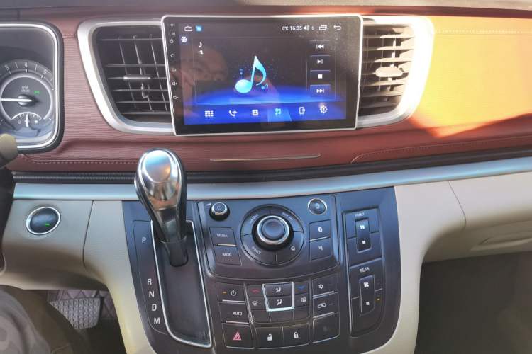 Used Buick GL8 2018 28T Comfort Model China VI Standard