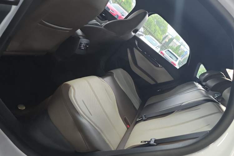 Used BYD Qin PLUS 2024 HONOR Edition DM-i 55KM Leading Model Left Rear Seat