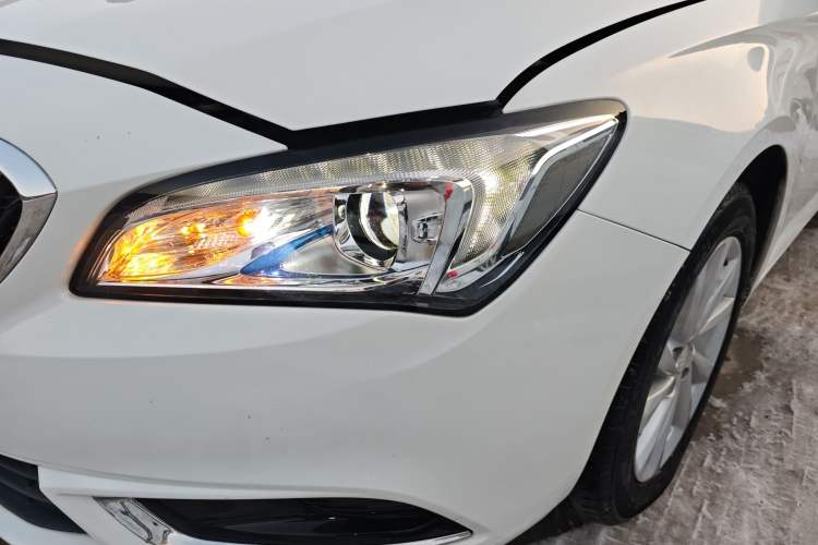 Used Buick Verano 2017 Sedan 15S Automatic Leading Model