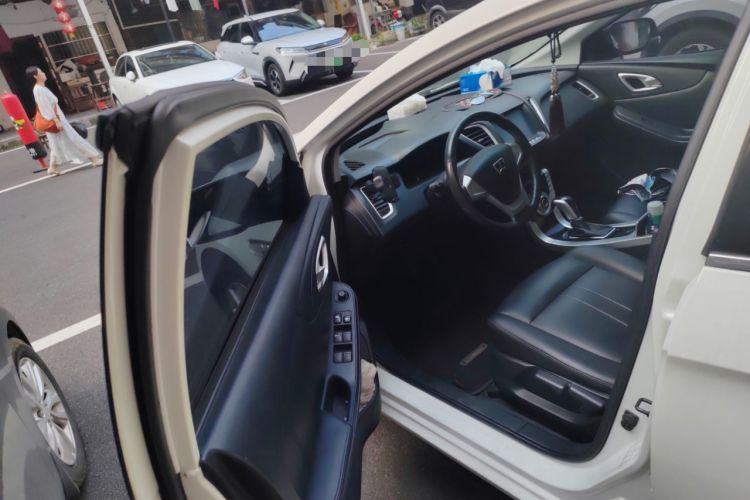 Used Luxgen 5 2013 1.8T Automatic Luxury Model
