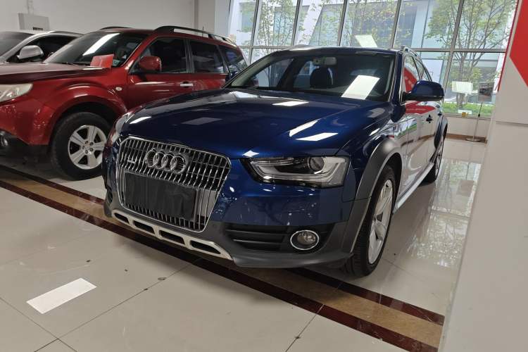 Used Audi A4 2014 40 TFSI allroad quattro plus version
