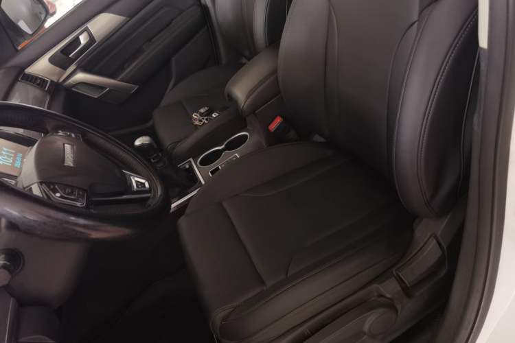 Used Haval H2 2018 Red-Label 1.5T Manual Two-Wheel Drive Luxury Model
