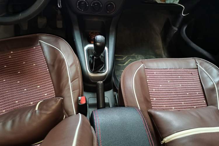 Used Peugeot 301 2016 1.6L Manual Comfort Edition
