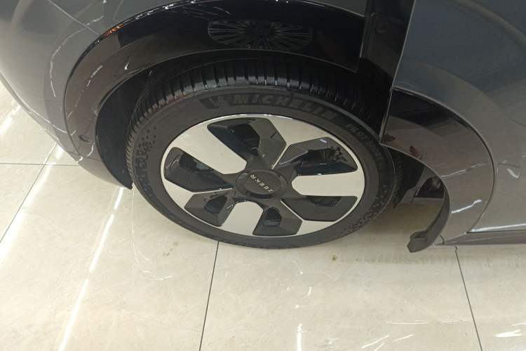 Used Zeekr MIX 2025 Intelligent Driving Version
