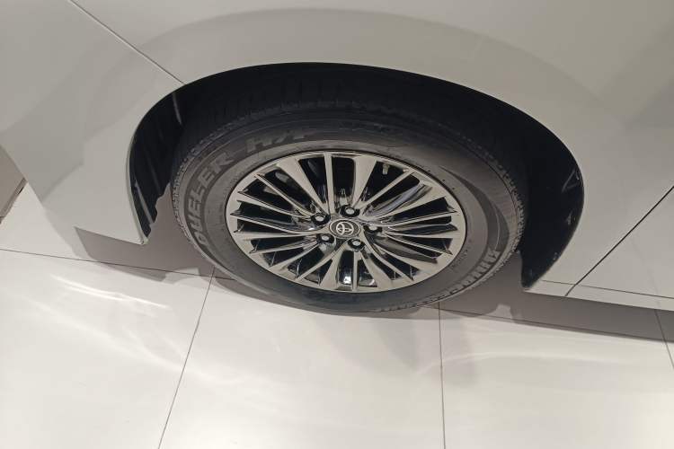 Used Toyota Alphard 2019 Dual-Engine 2.5L Luxury Edition
