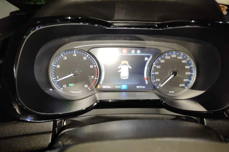 Used GAC Trumpchi GS7 2017 320T Two-Wheel-Drive Luxury Smart Connectivity Model
