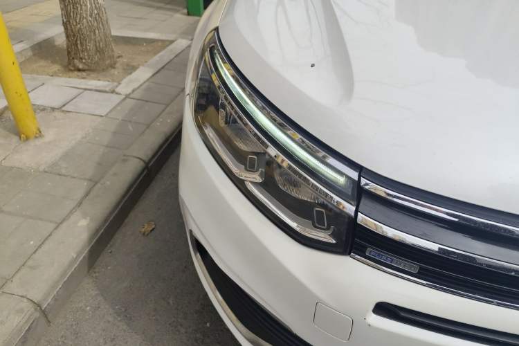 Used Citroen C5 2017 350THP Automatic Luxury Model Right Front Headlight