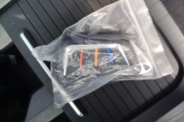 Used GAC Trumpchi M6 2021 PRO 270T Automatic Luxury Edition Vehicle Key