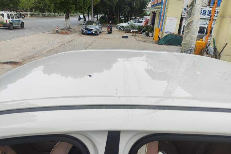 Used Wuling Hongguang MINIEV 2025 Four-Door Version Advanced Edition Roof