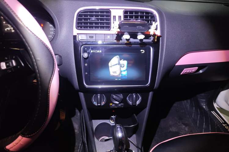 Used Volkswagen Polo 2018 1.5L Automatic Enjoyment Model Audio And AC Panel